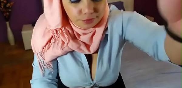  Muslim bitch teases camera go to sexylittlecam.com for more